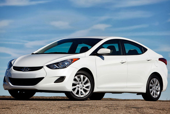 Аренда Hyundai Elantra 1.8 AT (Хюндай Элантра 1.8 Автомат)